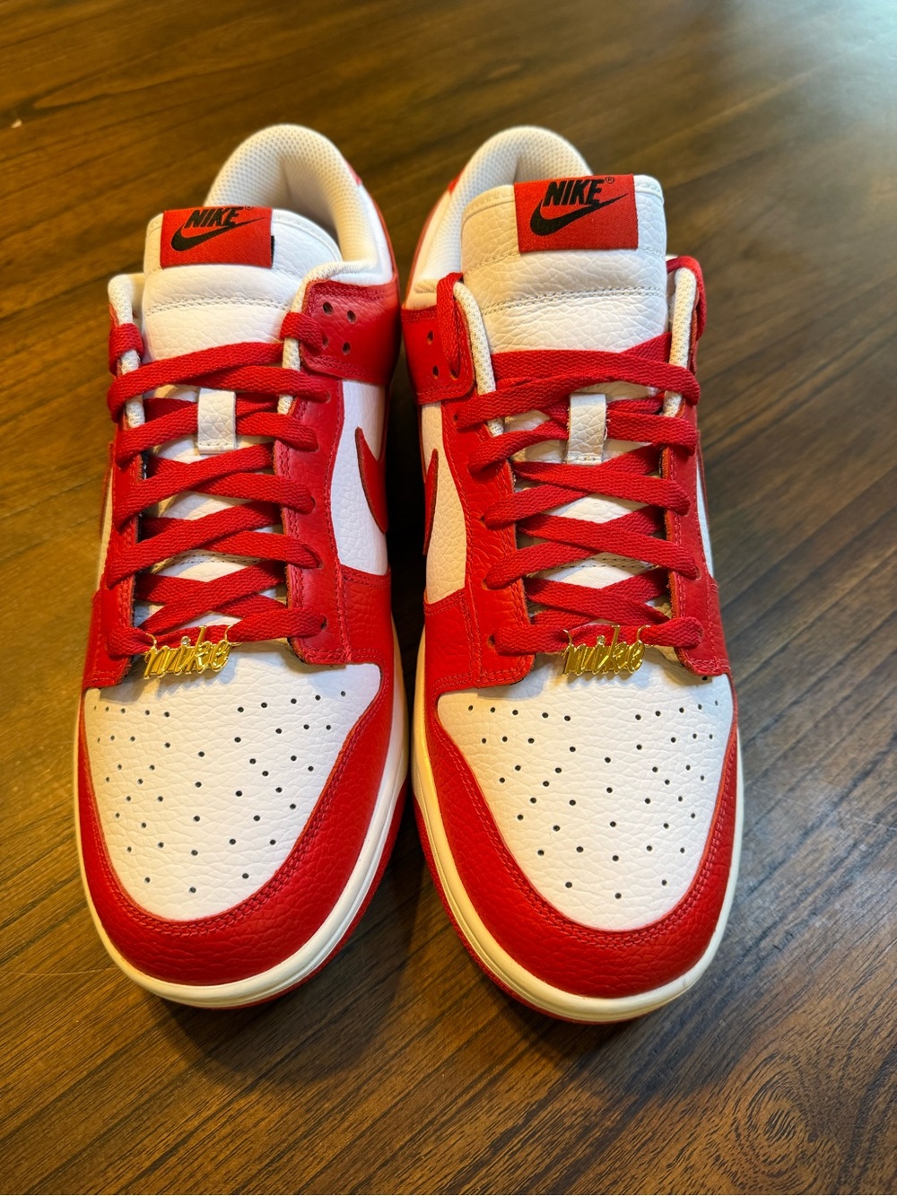 Nike White and Red Low-Top Sneakers